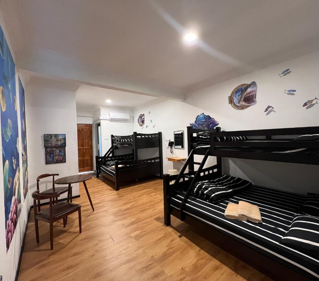The Ship Guesthouse Room Semporna Kültér fotó